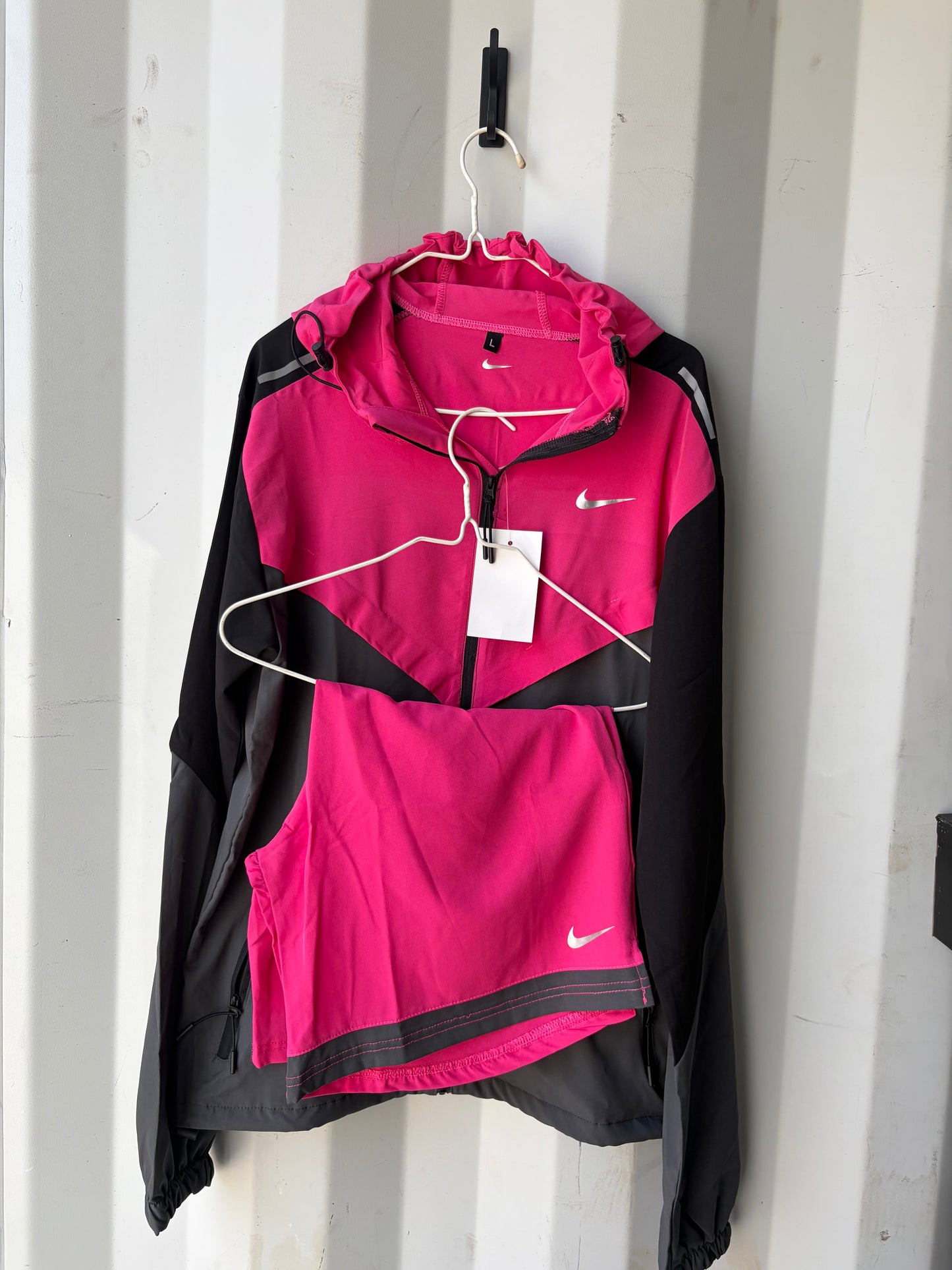 Swoosh windbreaker set