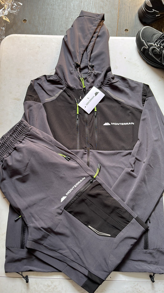Mountain tracksuit