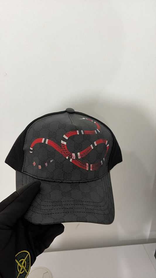 Caps