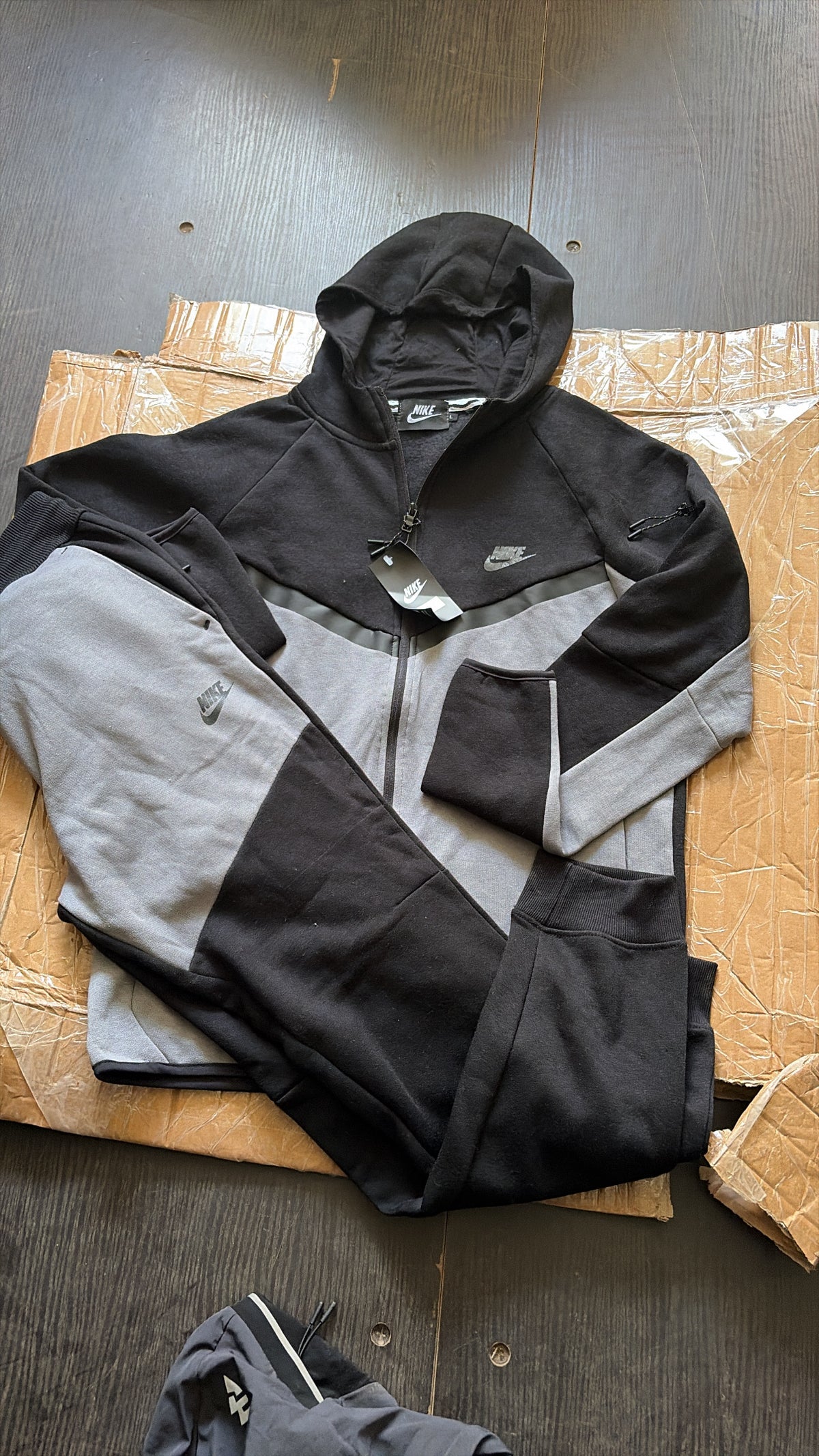 Tech size L